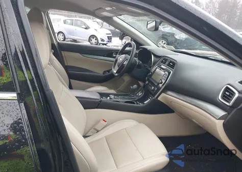 2018 Nissan Maxima 3.5 Sv z USA, uszkodzony, nr VIN 1N4AA6APXJC399165